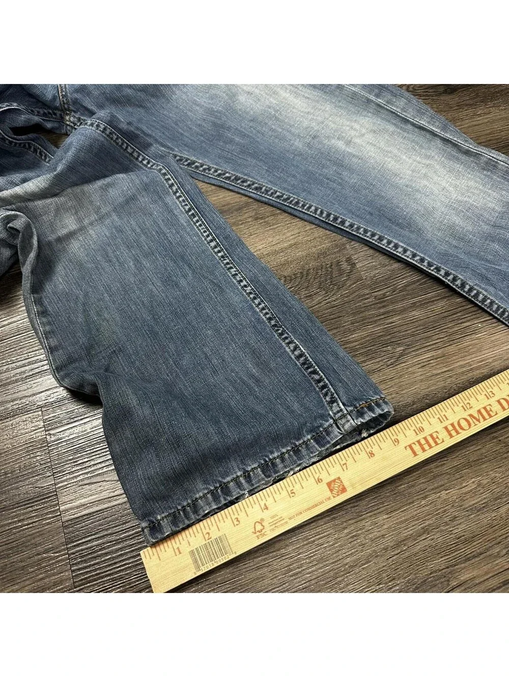 Vintage dark washed blue denim Levi’s 527 bootcut jeans  36x32